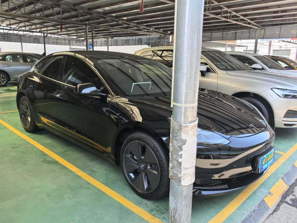 特斯拉 Model 3  2022款 后輪驅(qū)動(dòng)版圖片
