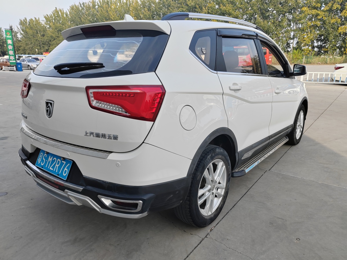 寶駿 560  2015款 1.8L 手動豪華型圖片