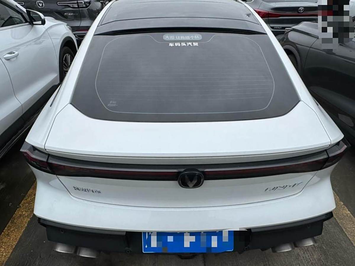 長(zhǎng)安 長(zhǎng)安UNI-V  2023款 1.5T 運(yùn)動(dòng)版圖片