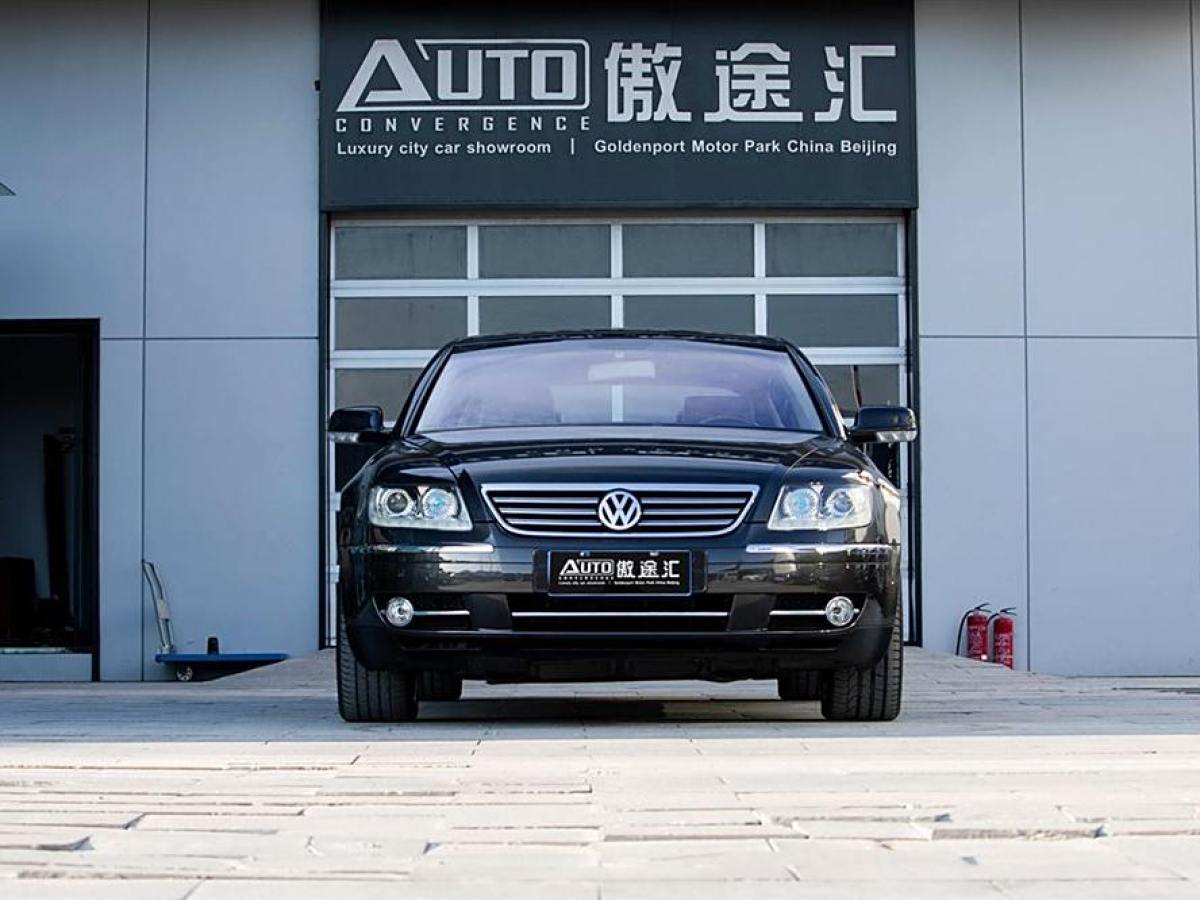 大眾 輝騰  2009款 6.0L W12 4座加長尊崇版圖片