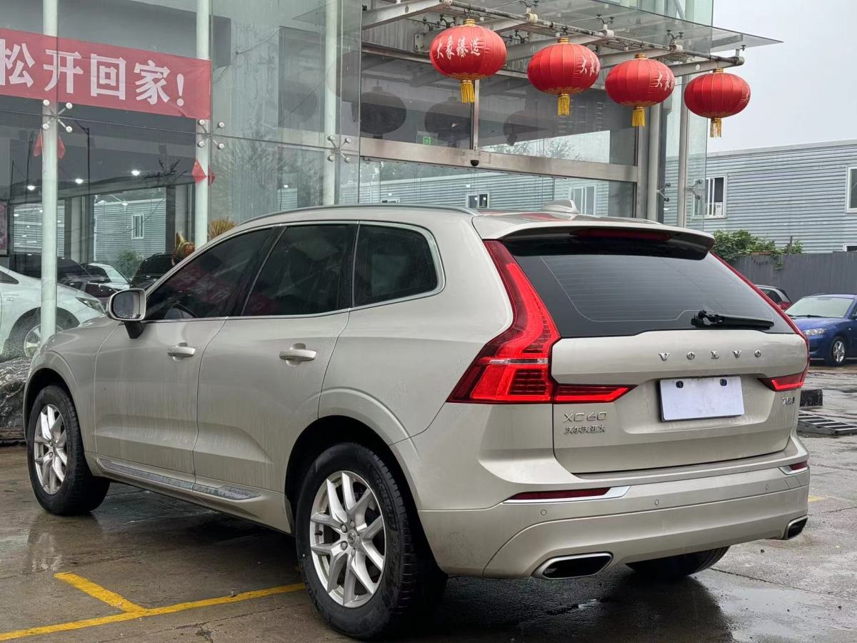 2019年9月沃爾沃 XC60  2019款  T5 四驅(qū)智逸版 國VI