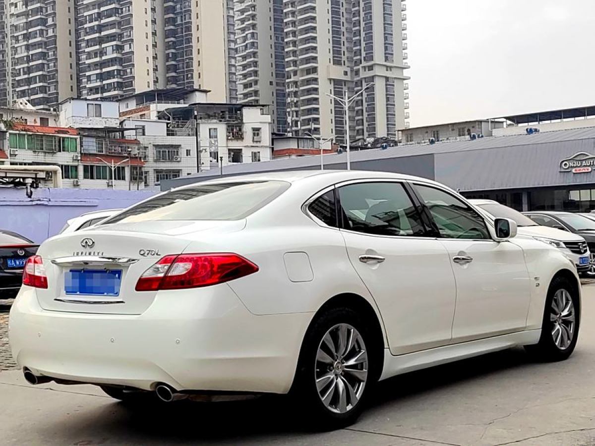 英菲尼迪 Q70  2013款 Q70L 2.5L 雅致版圖片