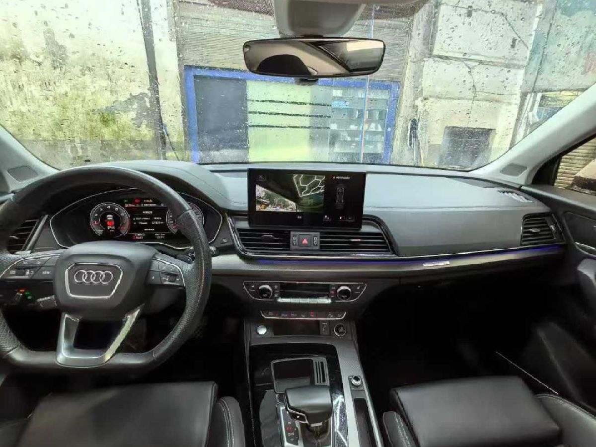 奧迪 奧迪Q5 e-tron  2022款 40 e-tron 星耀型 機(jī)甲套裝圖片