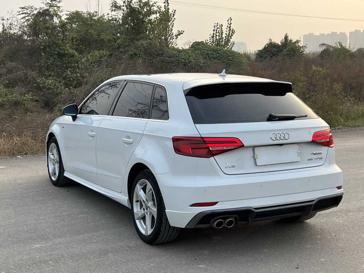 奧迪 奧迪A3  2019款 Sportback 35 TFSI 時(shí)尚型 國VI圖片