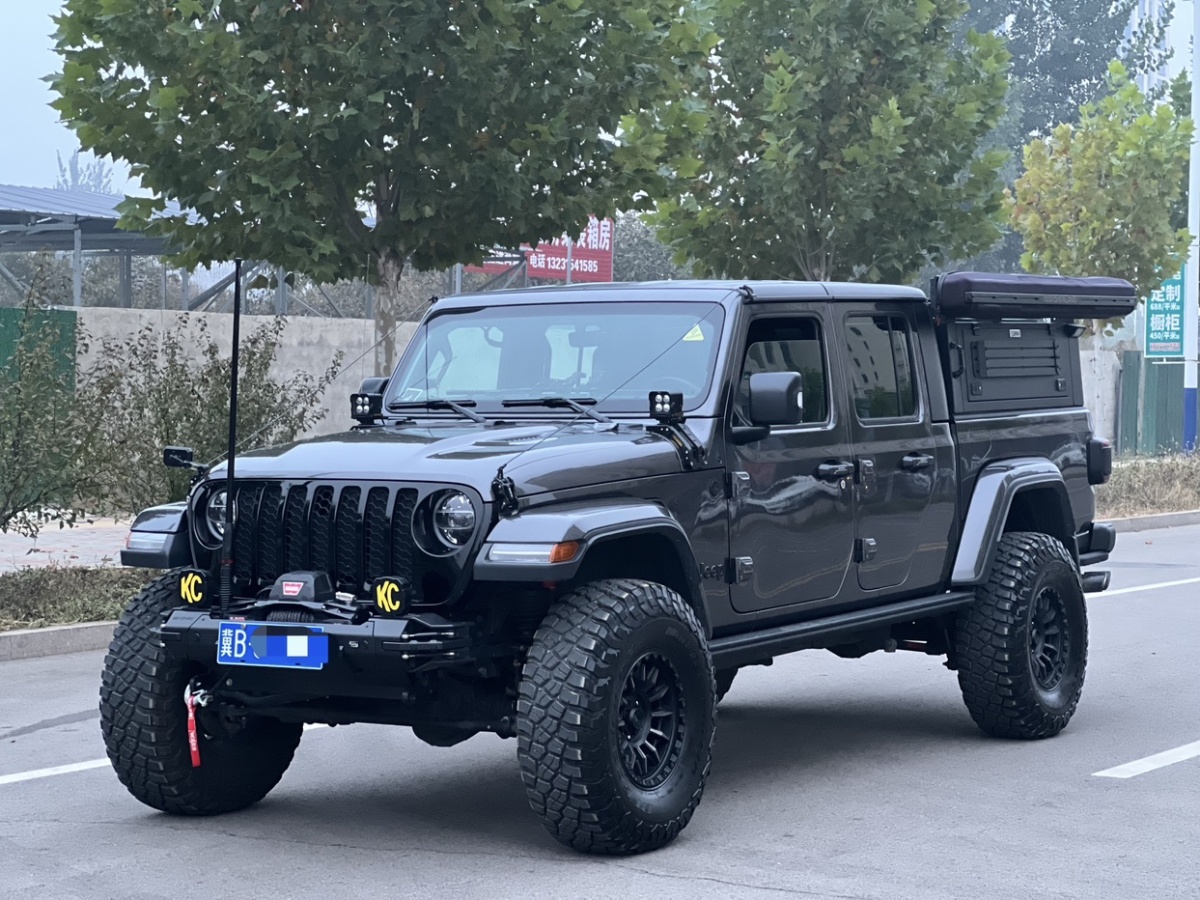 2023年2月Jeep 角斗士  2022款 3.6L 先行版