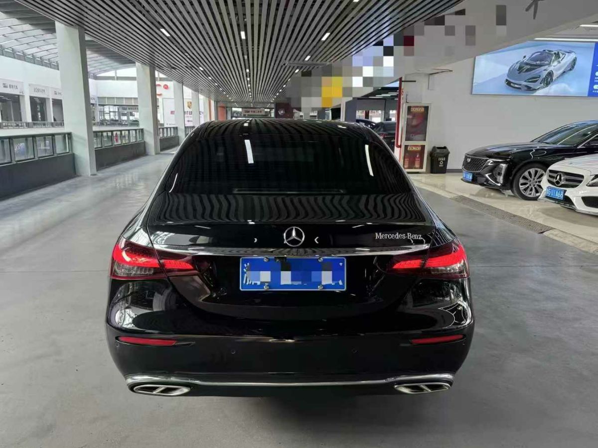 奔馳 奔馳E級(jí)  2020款 E 300 L 豪華型圖片