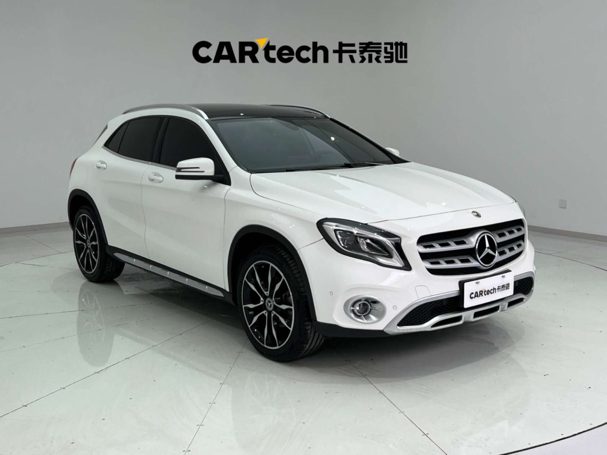 奔馳 奔馳GLA  2017款 GLA 220 4MATIC 豪華型圖片