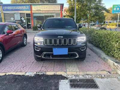 2023年5月 Jeep 大切諾基(進(jìn)口) 3.0L 專(zhuān)業(yè)導(dǎo)航版圖片