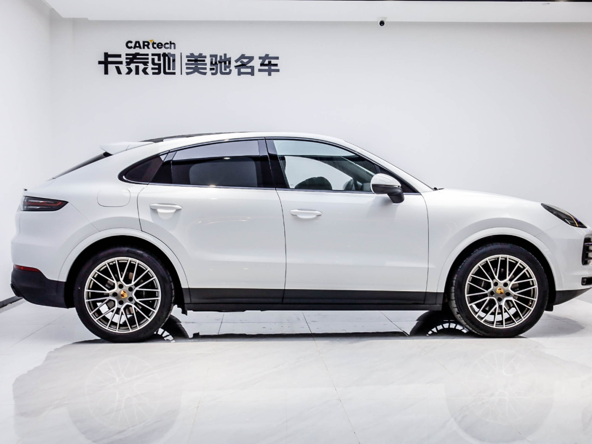 保時(shí)捷 卡宴 2023款 Cayenne Coupé 3.0T 鉑金版圖片