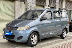 五菱宏光 五菱 1.5L 基本型