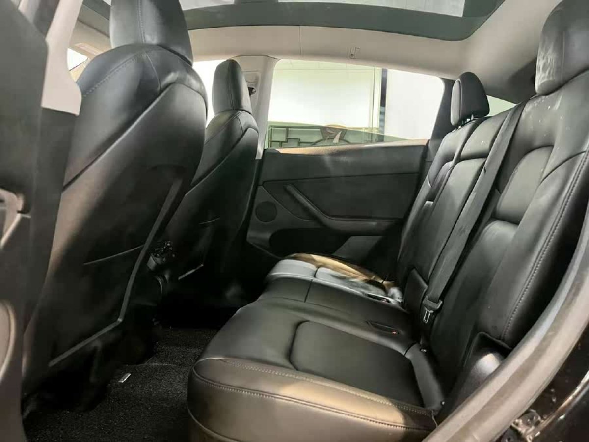特斯拉 Model Y  2022款 改款 后輪驅(qū)動(dòng)版圖片