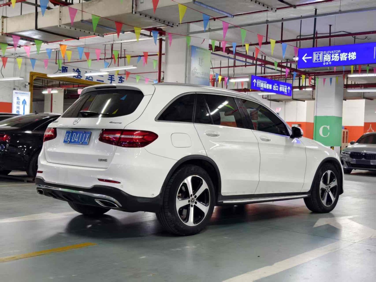 奔馳 奔馳GLC  2018款 改款 GLC 260 4MATIC 豪華型圖片