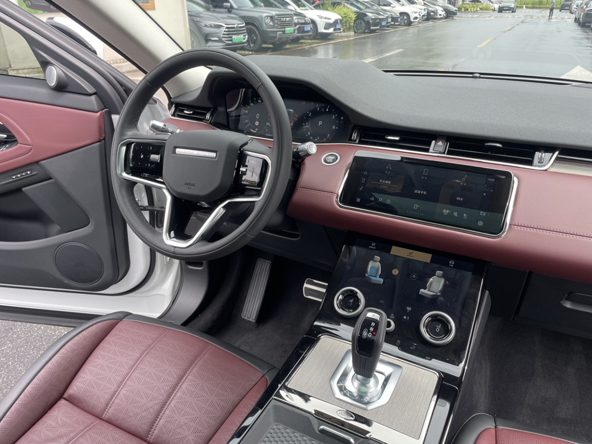 路虎 攬勝極光  2022款 極光L 249PS R-Dynamic HSE 奢享版圖片