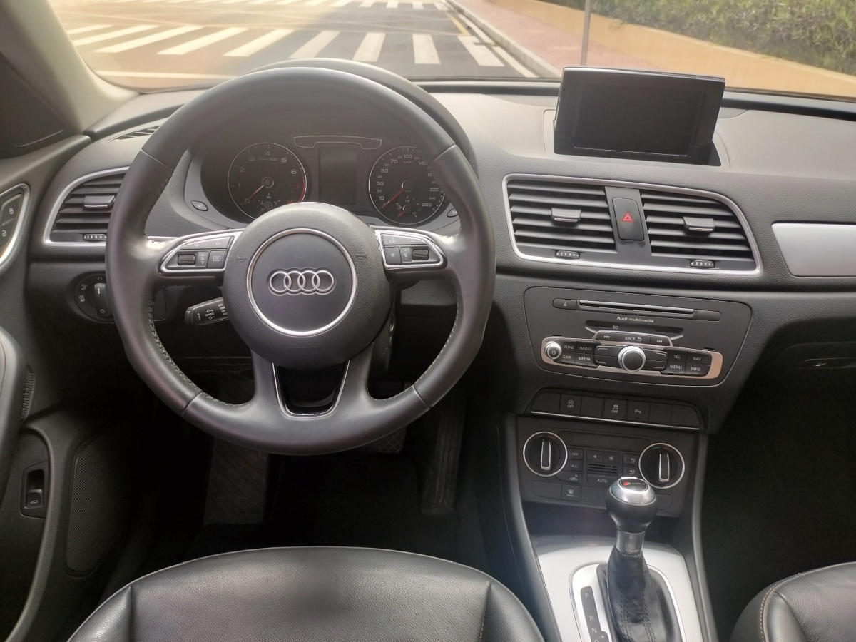 奧迪 奧迪Q3  2017款 30 TFSI 時尚型圖片