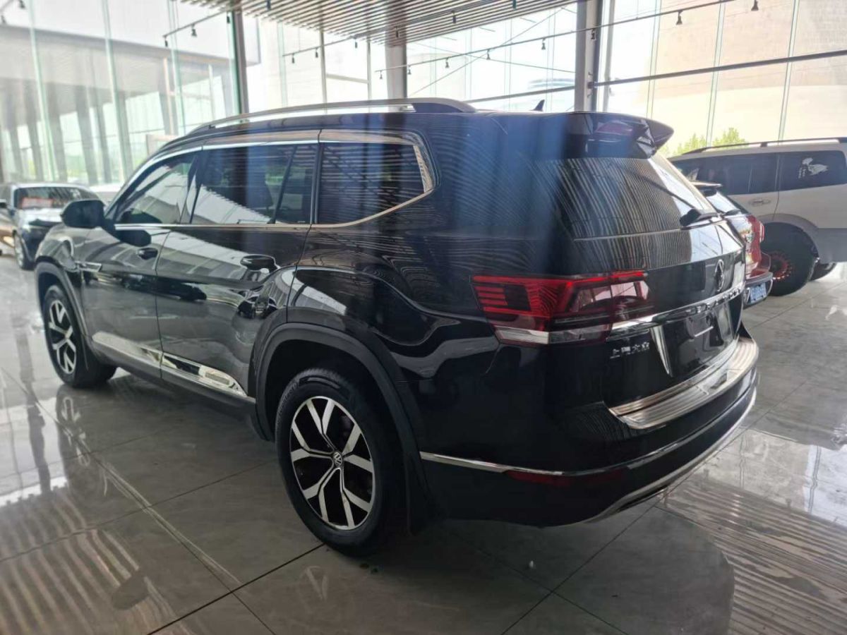 大眾 途昂  2021款 330TSI 兩驅(qū)尊崇豪華版圖片