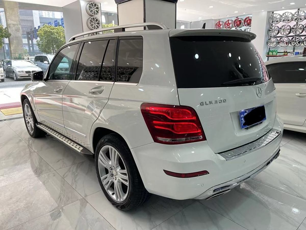 奔馳 奔馳GLK級(jí)  2015款 GLK 260 4MATIC 動(dòng)感型 極致版圖片