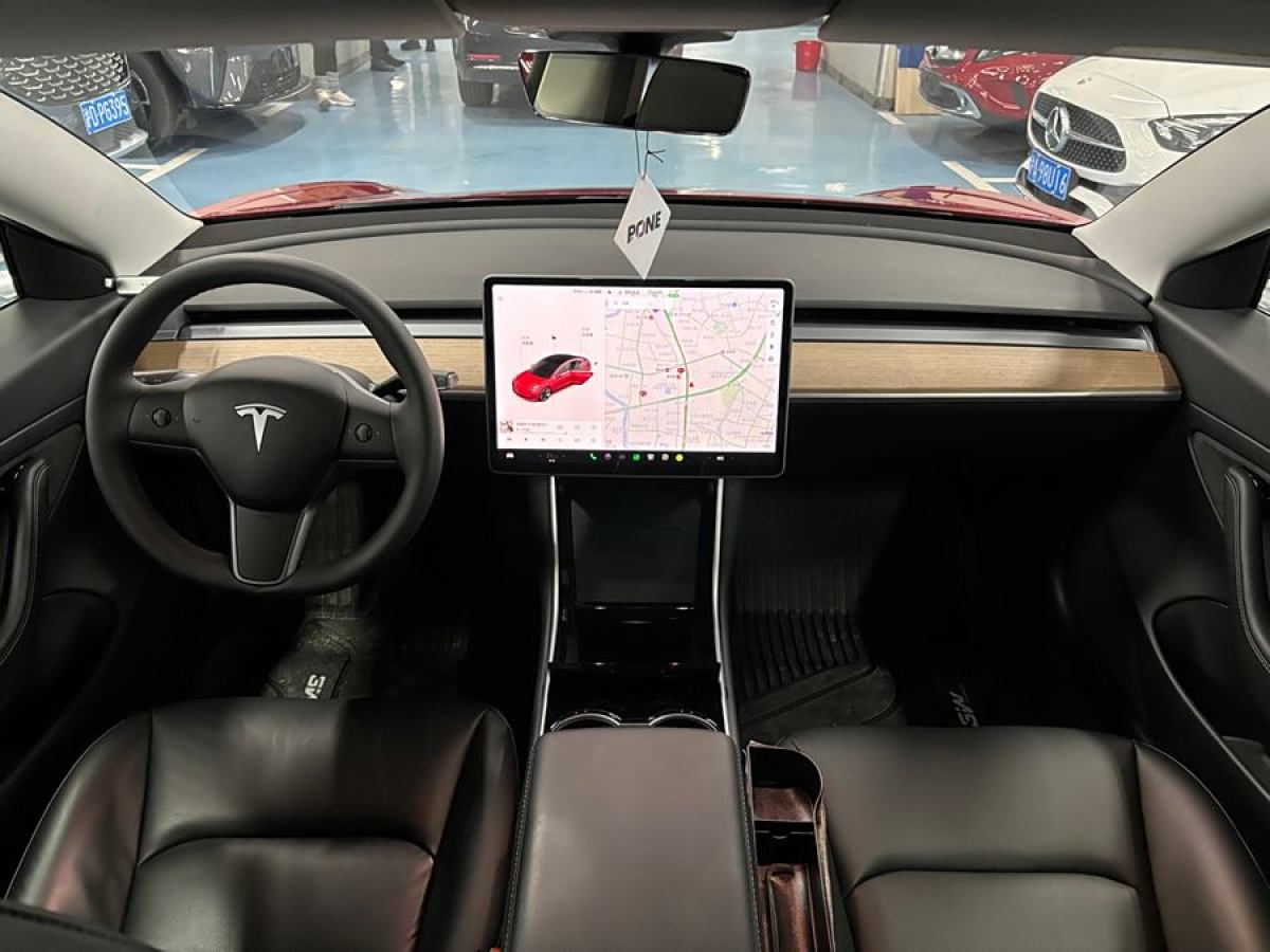 特斯拉 Model 3  2019款 標(biāo)準(zhǔn)續(xù)航后驅(qū)升級(jí)版圖片