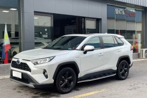 RAV4榮放 豐田 雙擎 2.5L E-CVT四驅精英Plus版