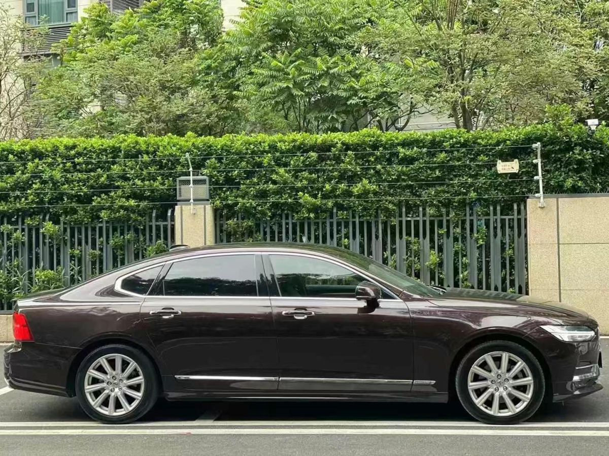 沃爾沃 S90  2019款 T4 智逸版圖片