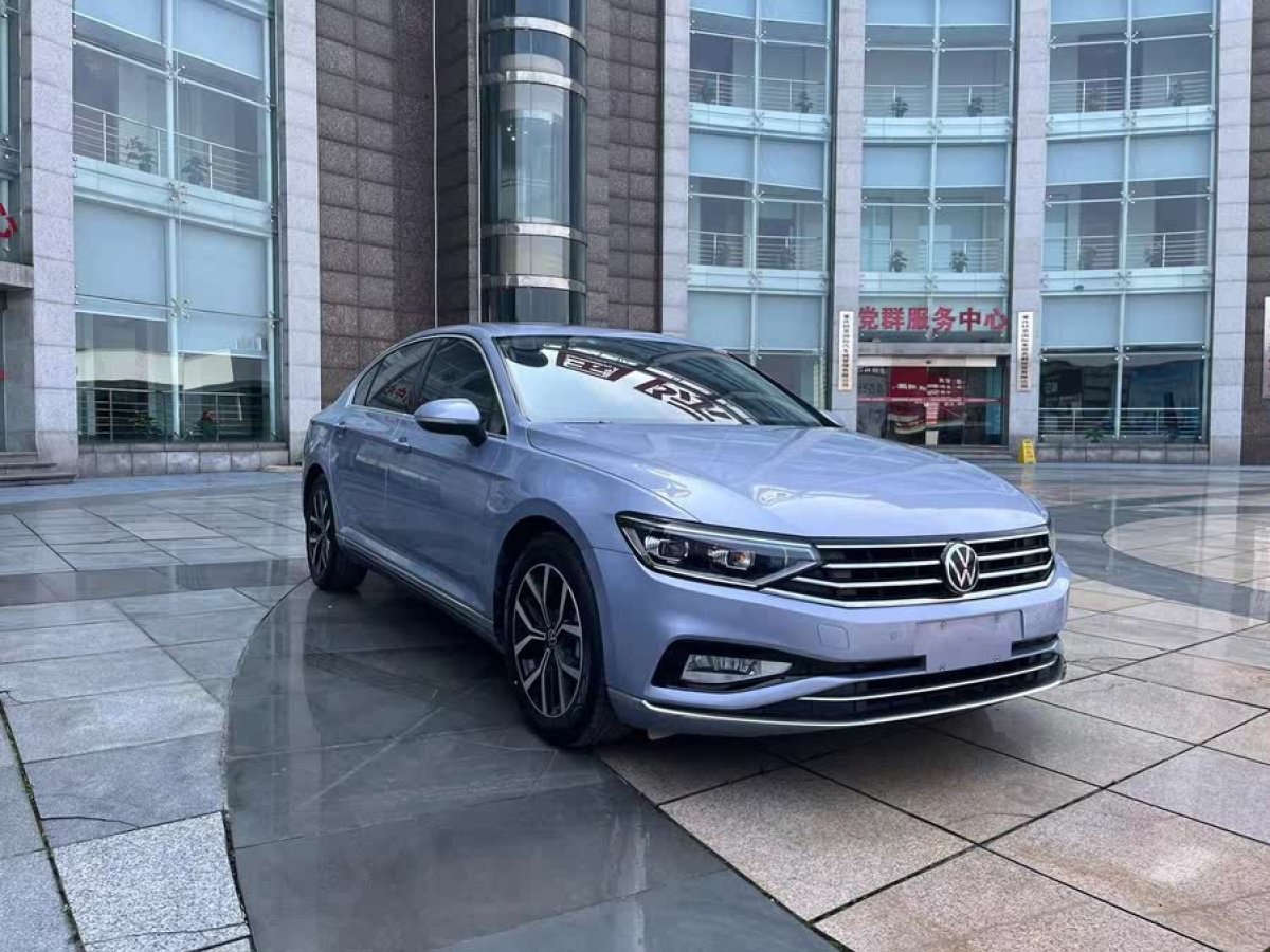 大眾 邁騰  2020款 330TSI DSG 領(lǐng)先型圖片