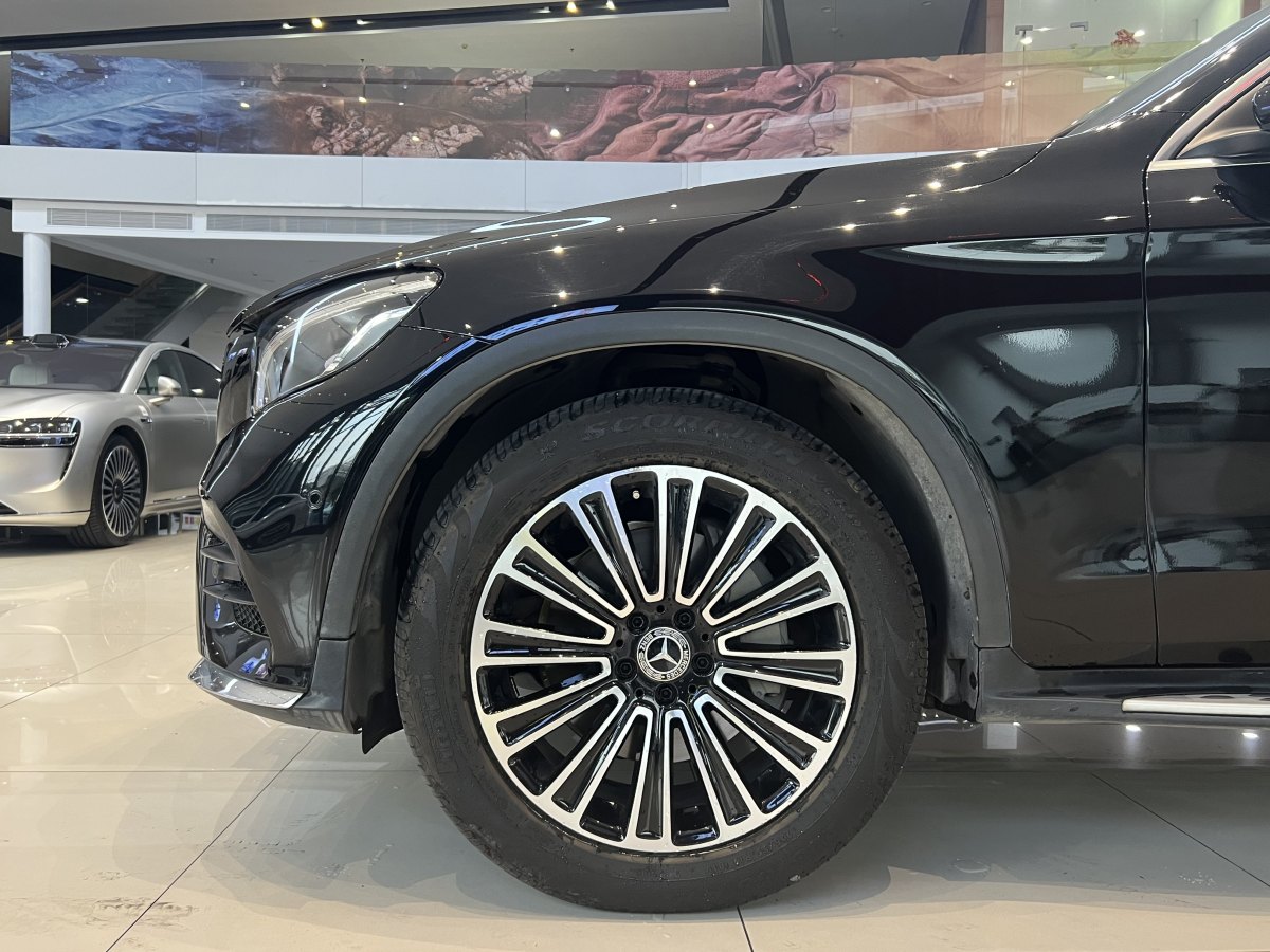 奔馳 奔馳GLC  2019款 改款 GLC 260 L 4MATIC 豪華型圖片