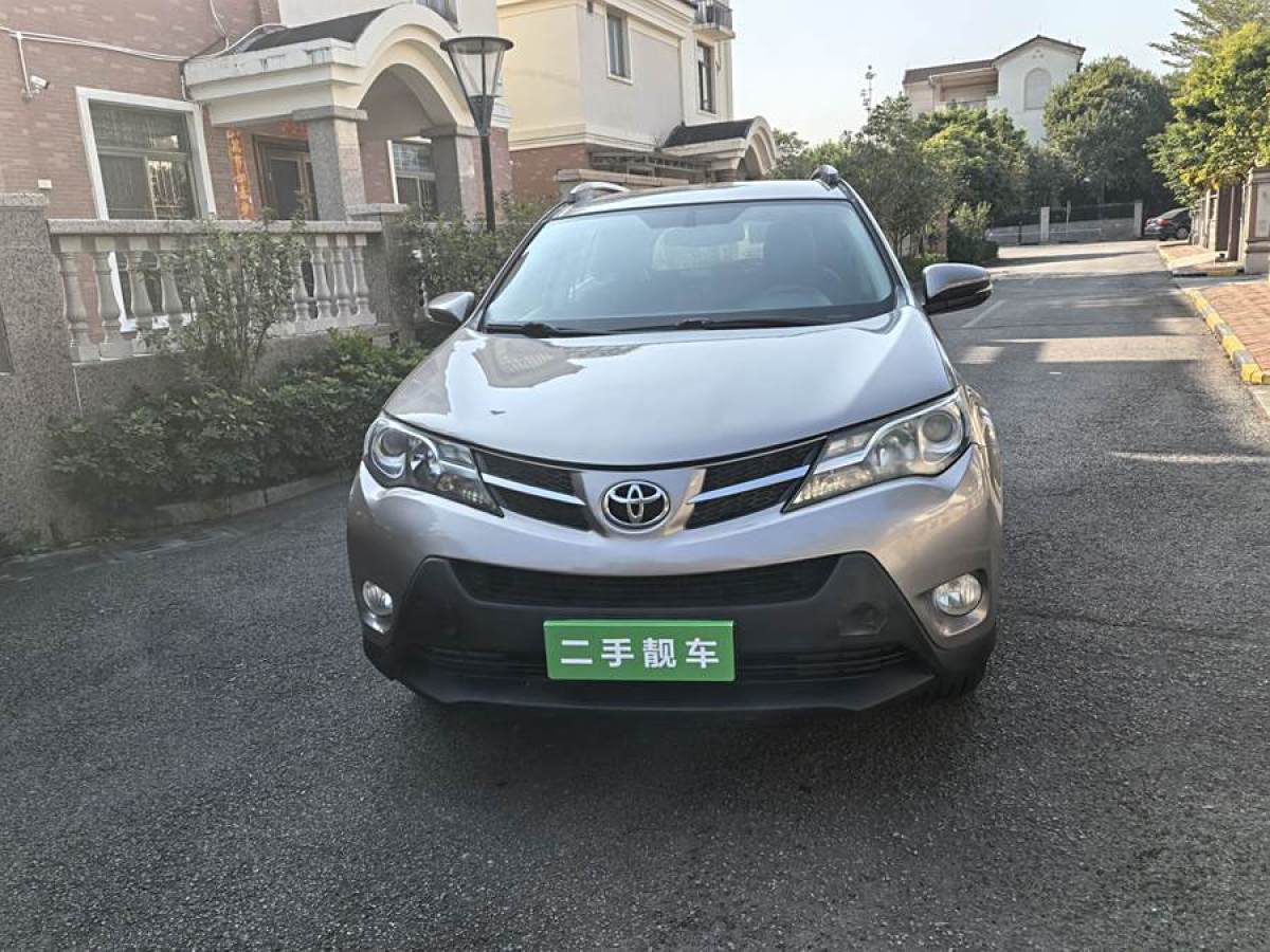 豐田 RAV4榮放  2015款 2.0L CVT兩驅(qū)都市版圖片