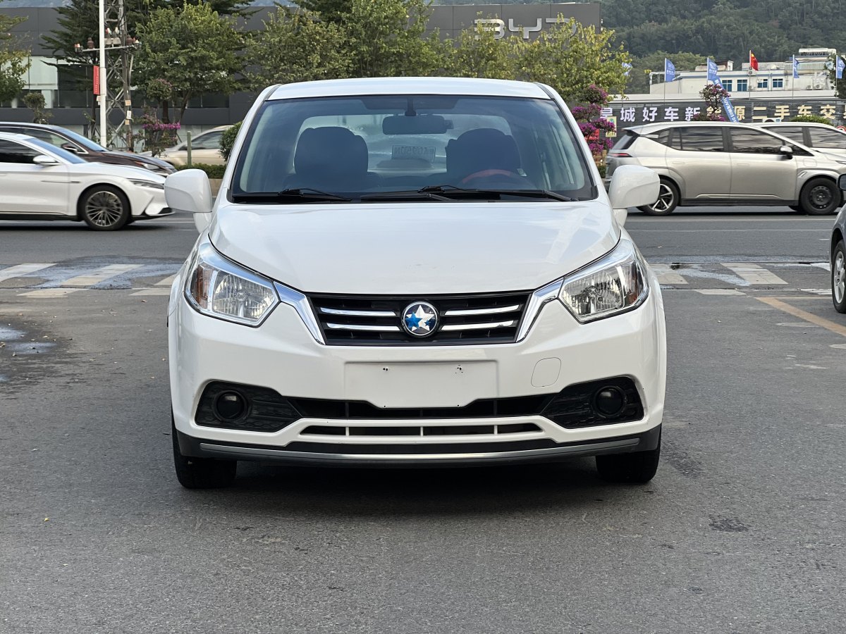 啟辰 D50  2015款 1.6L 手動時尚版圖片