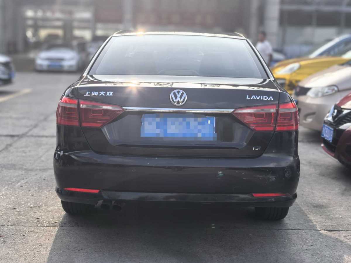 大眾 朗逸  2013款 1.4TSI DSG豪華導(dǎo)航版圖片