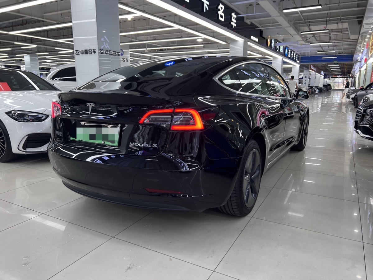 2020年11月特斯拉 Model Y  2021款 改款 標(biāo)準(zhǔn)續(xù)航后驅(qū)升級(jí)版