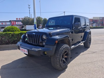 2017年2月 Jeep 牧馬人(進(jìn)口) 3.0L Sahara 四門舒享版圖片