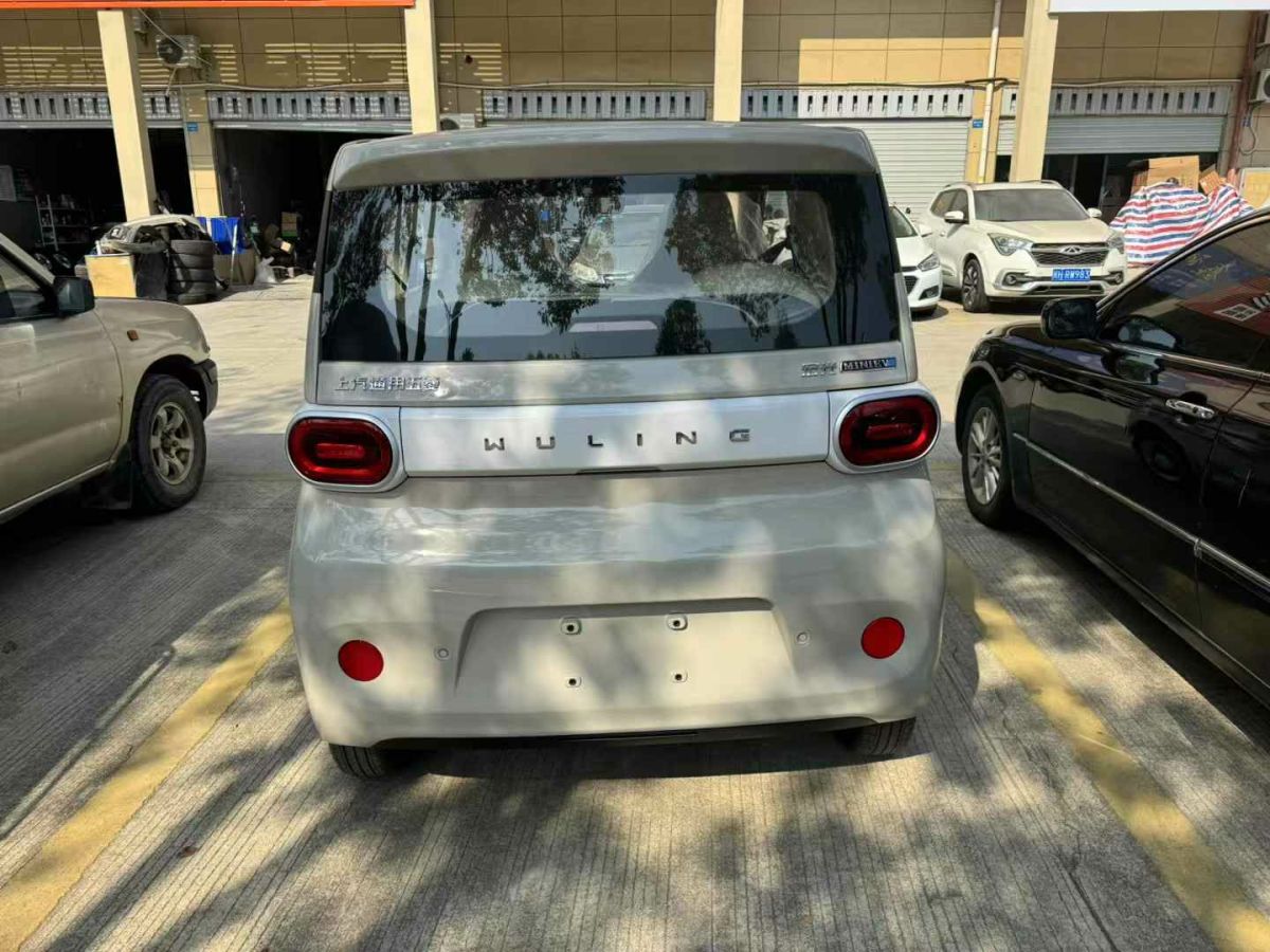 MINI MINI  2025款 1.5T COOPER 經(jīng)典派 五門版圖片