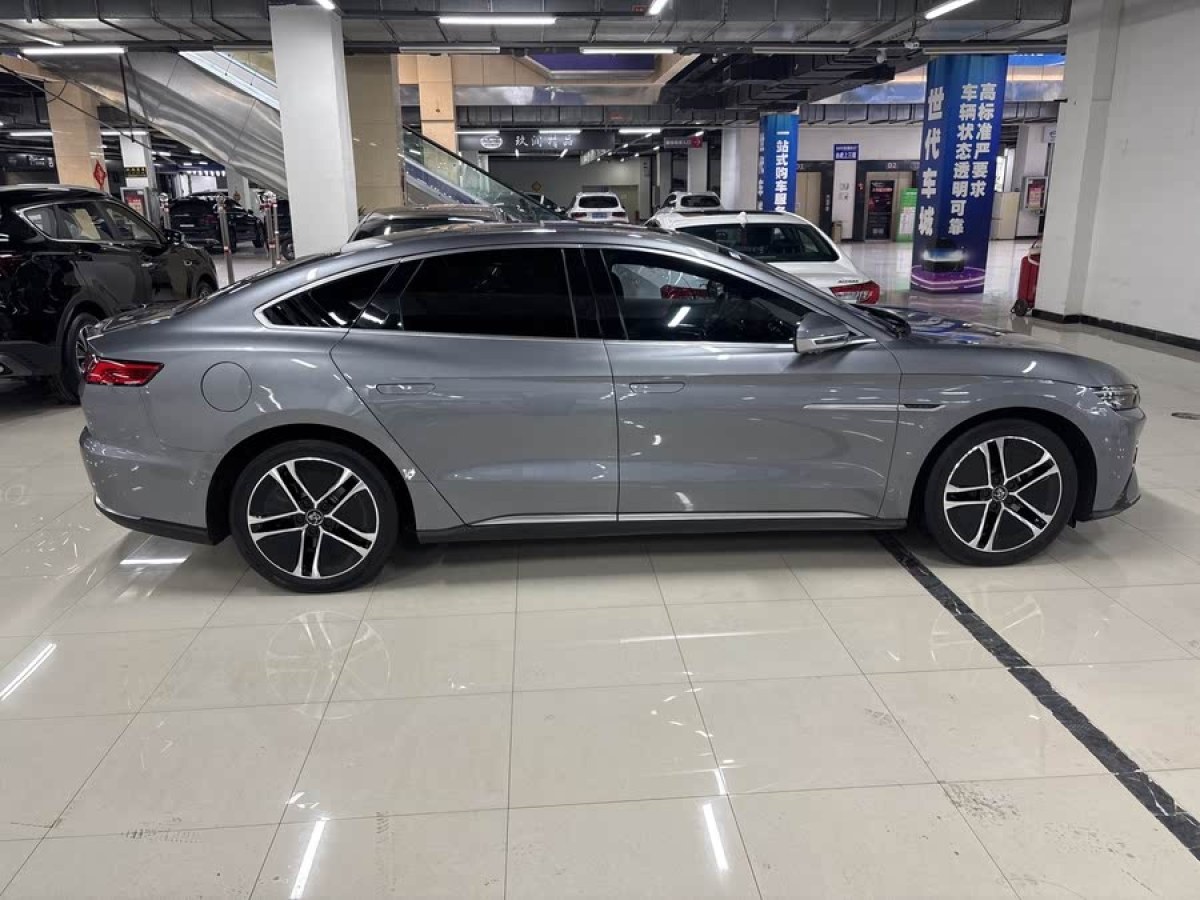 比亞迪 漢  2020款 EV 超長續(xù)航版尊貴型圖片