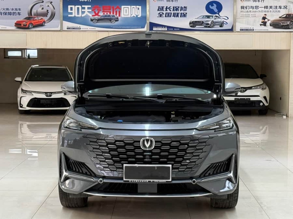 長安 長安UNI-K  2021款 2.0T 尊貴型圖片