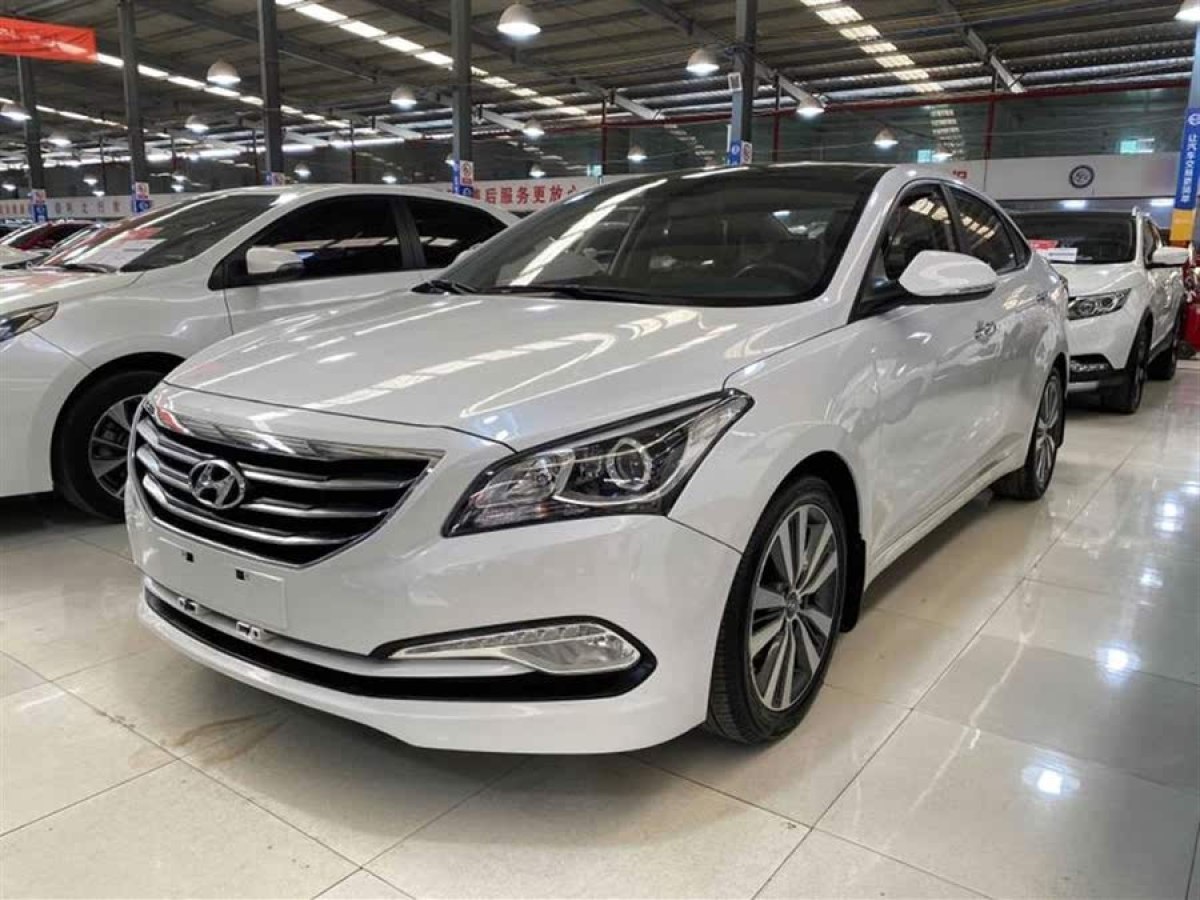 現(xiàn)代 名圖  2016款 1.8L 自動尊貴型DLX圖片