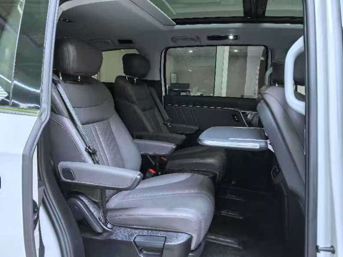 上汽大通 上汽大通MAXUS 大家7  2024款 605km 森林加長續(xù)航版圖片