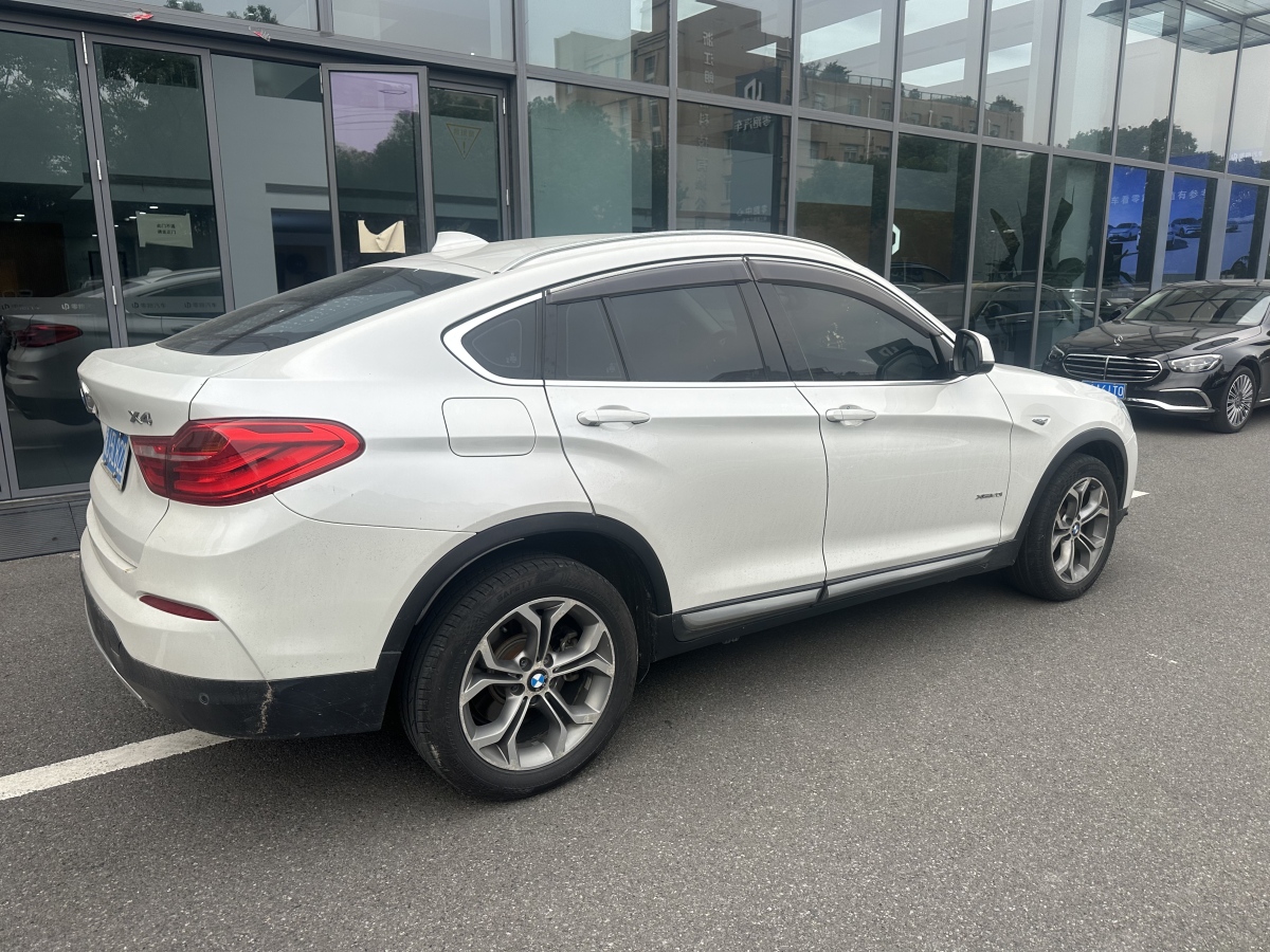 寶馬 寶馬X4  2014款 xDrive20i X設(shè)計套裝圖片