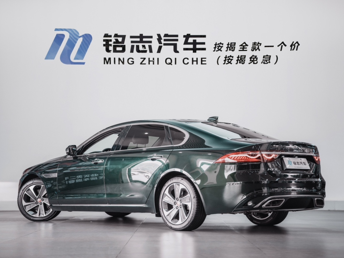 捷豹 XFL  2021款 XFL 2.0T P250 兩驅(qū)精英運(yùn)動(dòng)版圖片