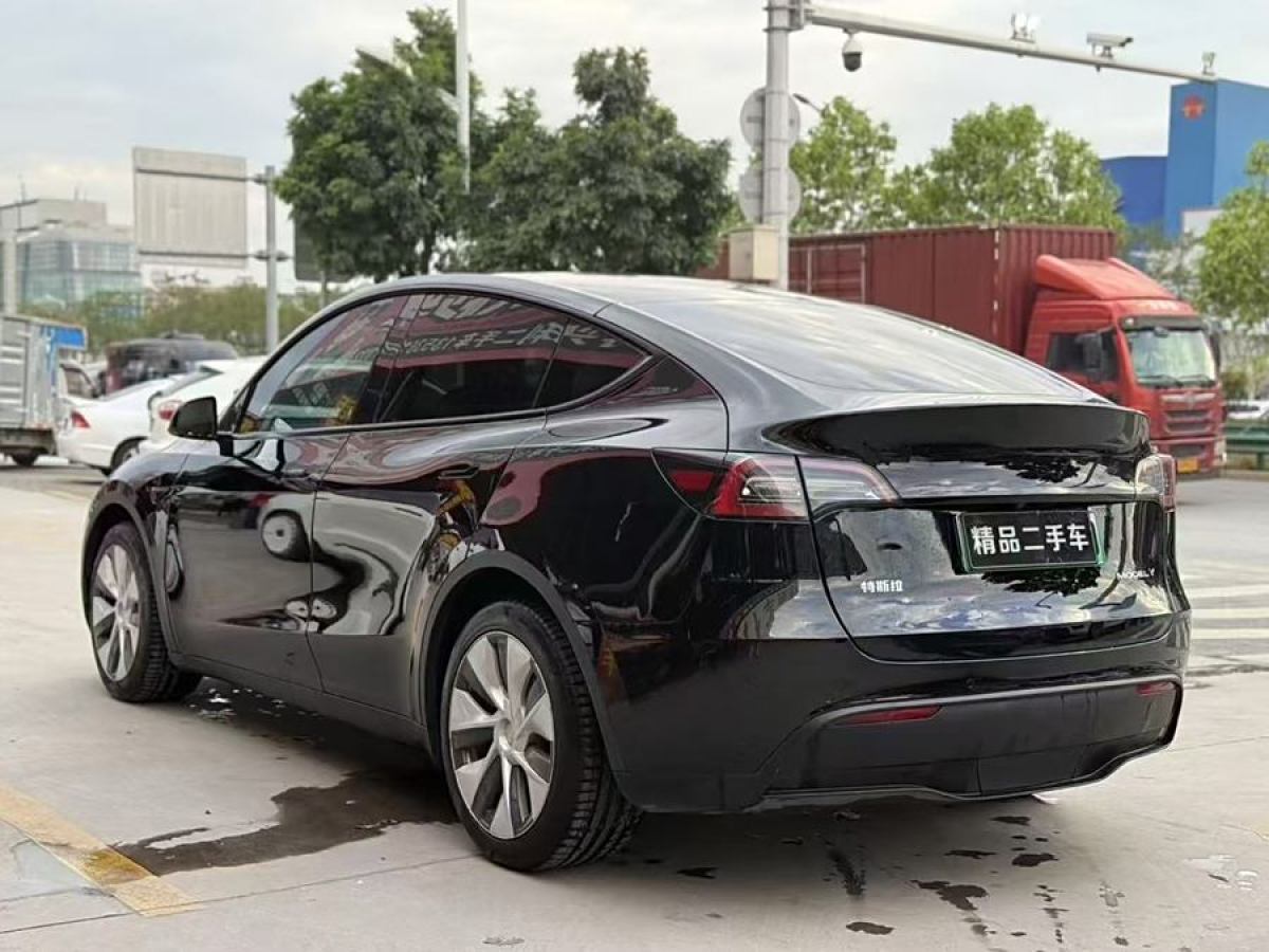 特斯拉 Model Y  2022款 后輪驅(qū)動(dòng)版圖片