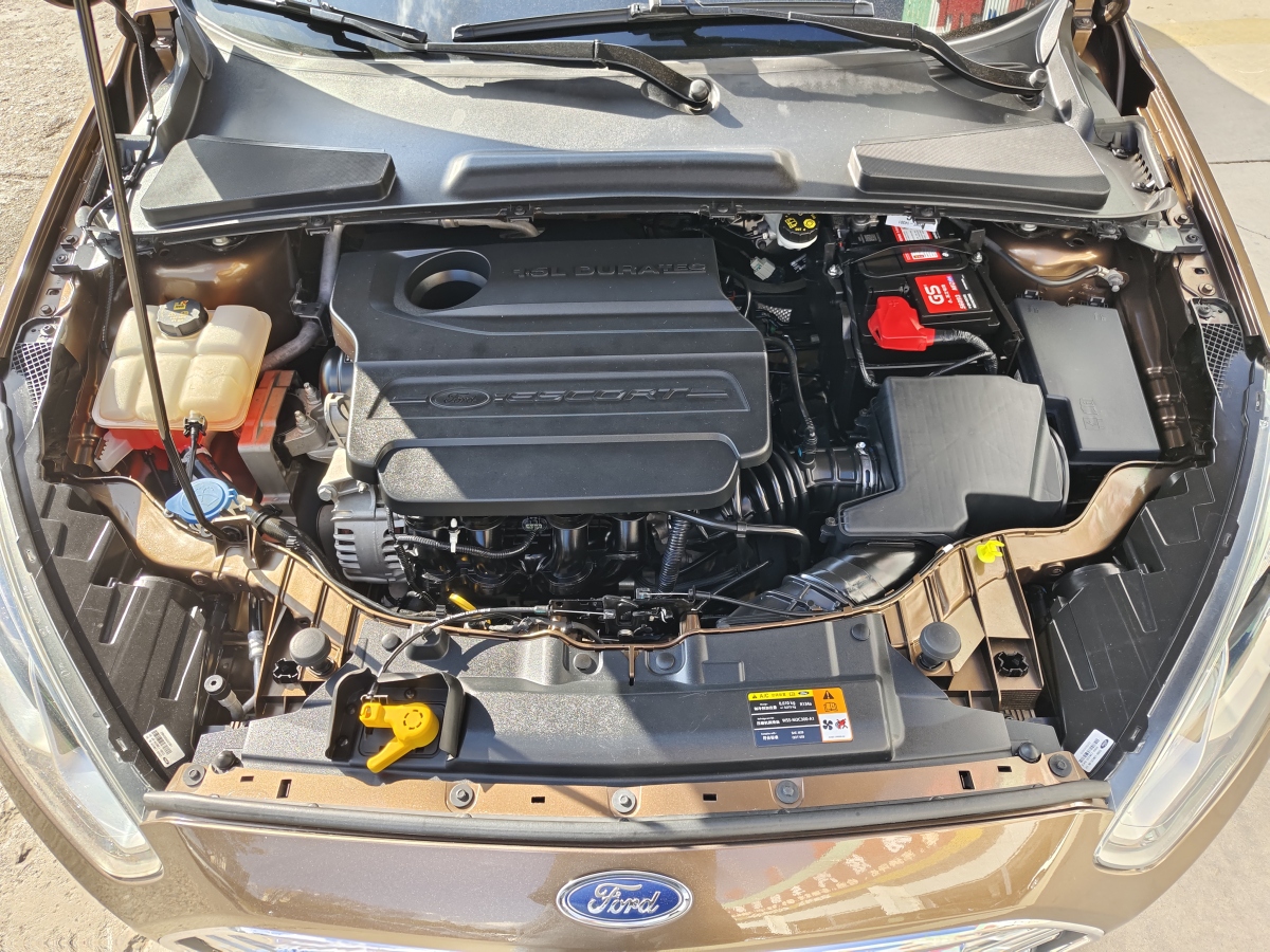 2018年6月福特 福睿斯  2015款 1.5L 手動時尚型