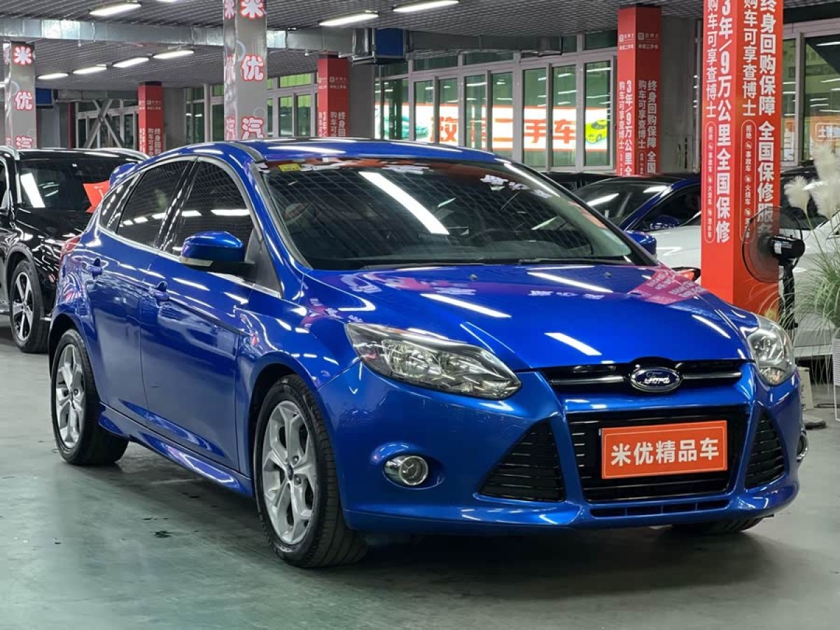 福特 ?？怂? 2012款 兩廂 2.0L 自動豪華運(yùn)動型圖片