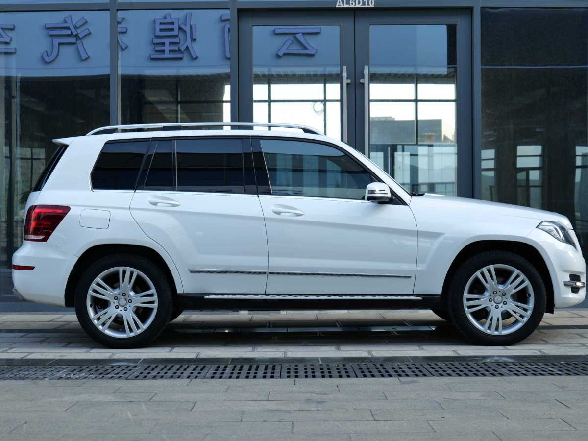 奔馳 奔馳GLK級(jí)  2014款 GLK 200 標(biāo)準(zhǔn)型圖片