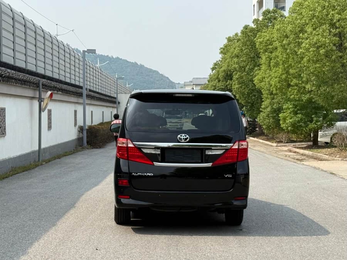 豐田 埃爾法  2012款 3.5L 尊貴版圖片