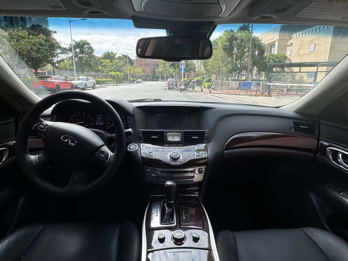 英菲尼迪 Q70  2015款 Q70L 2.5L 悅享版圖片