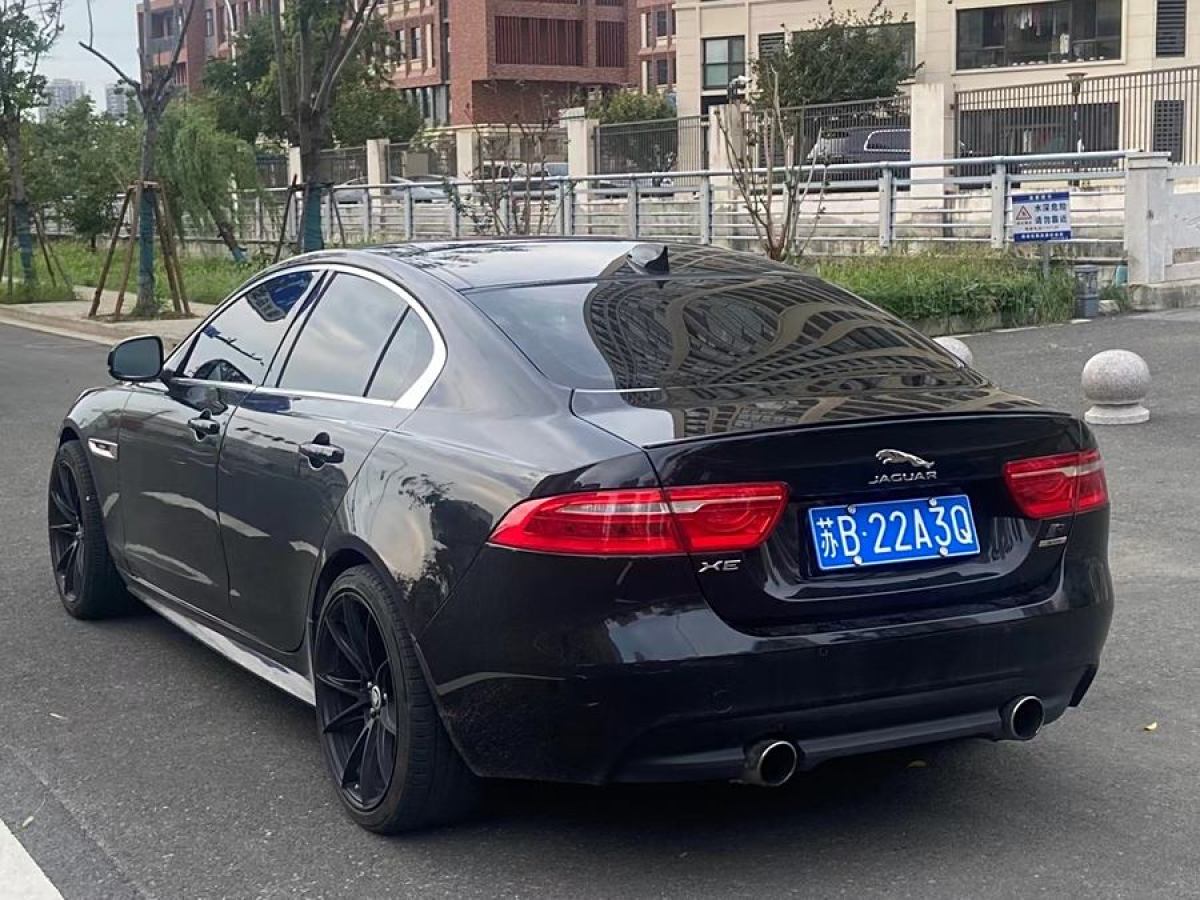 捷豹 XE  2018款 2.0T 300PS 四驅(qū)R-Sport運(yùn)動(dòng)版圖片