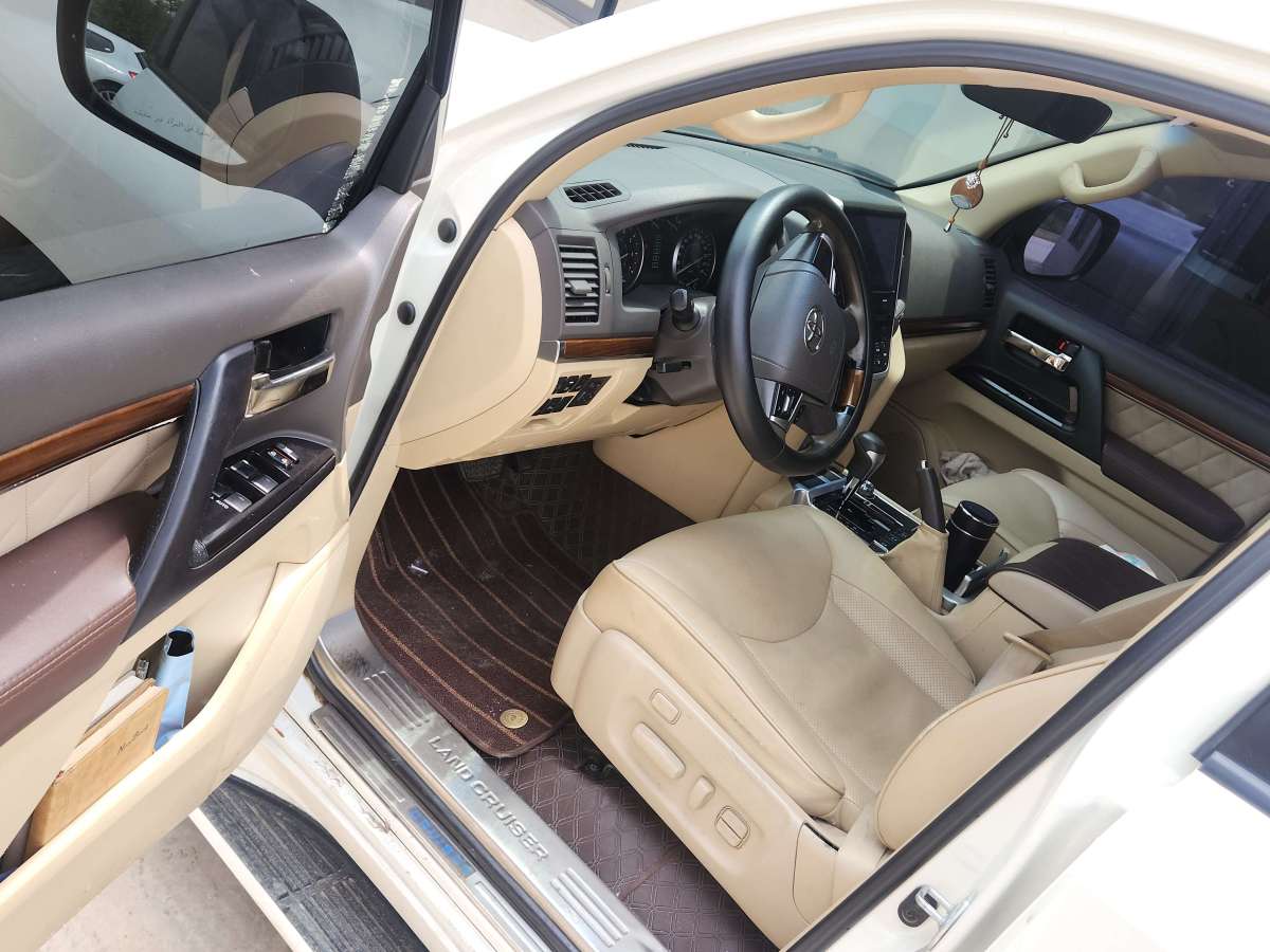 豐田 蘭德酷路澤  2015款 4.6L V8 中東限量版圖片