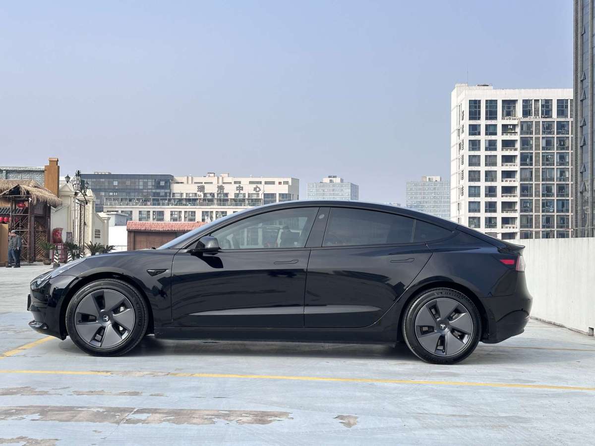 特斯拉 Model Y  2022款 改款 后輪驅(qū)動版圖片