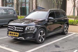 威霆 奔馳 2.0T 商務(wù)版 7座
