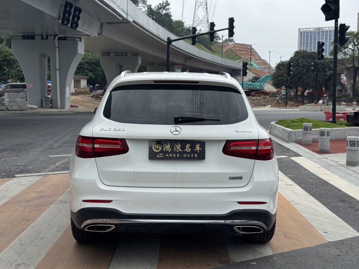 奔馳 奔馳GLC  2018款 改款 GLC 260 4MATIC 豪華型圖片