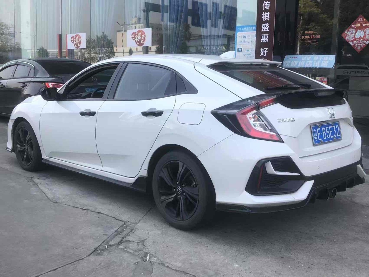 本田 思域  2021款 HATCHBACK 220TURBO CVT潮酷控圖片