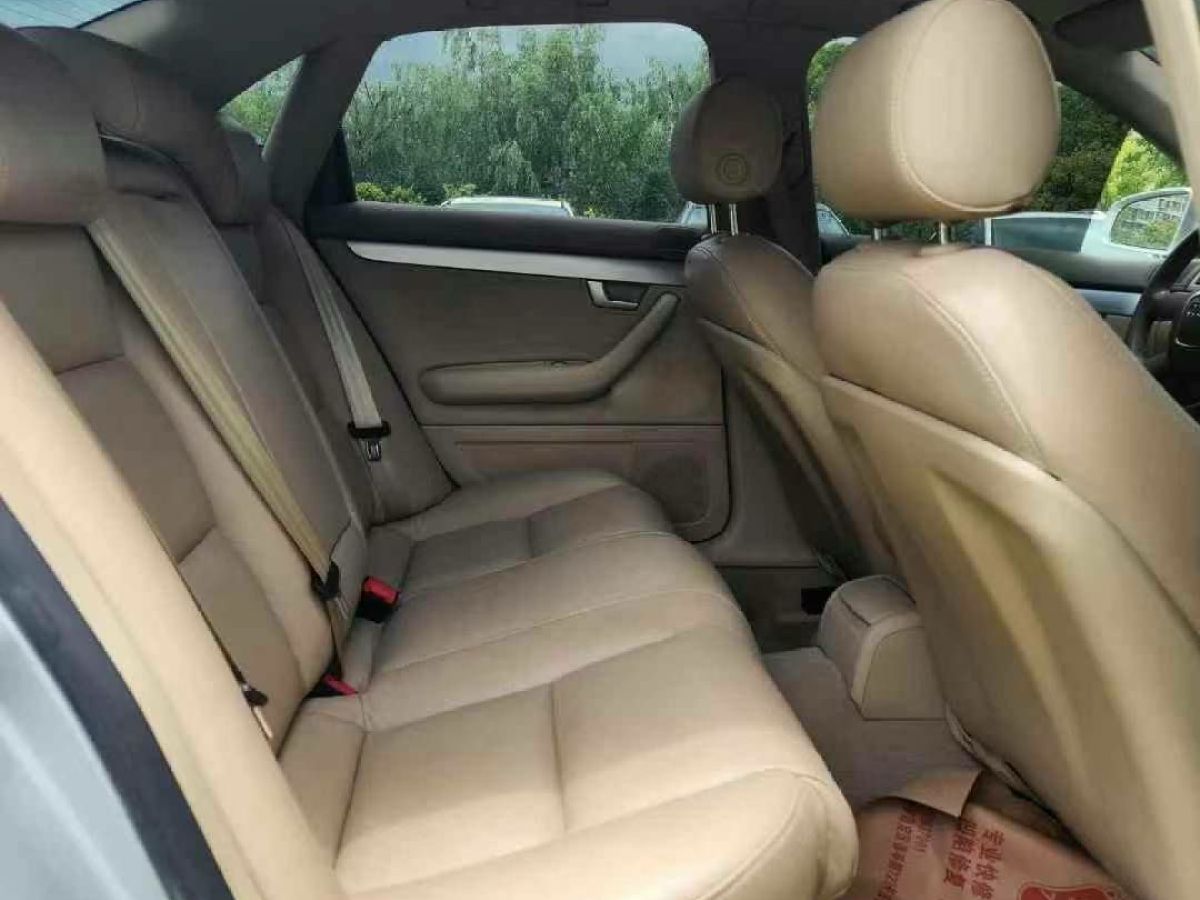 奥迪 奥迪A4  2007款 A4 3.0 Quattro旗舰型图片